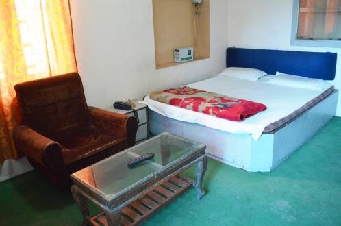 Hotel Vishnu Priya, Varanasi 4